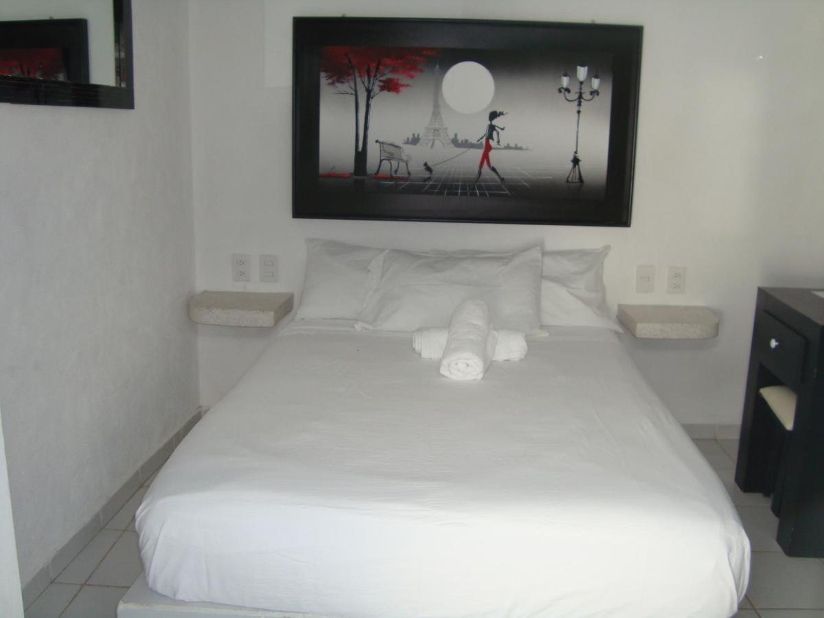 Hotel & Suites Vayor San Patricio Melaque Pokoj fotografie
